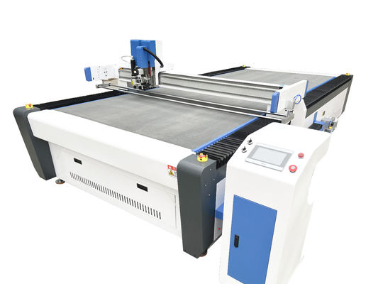 AC380V Automatic Garment Cutting Machine Oscillating CNC Apparel Cutting Machine