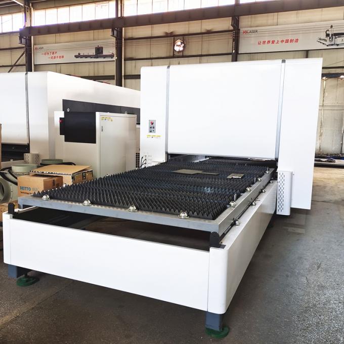 Raycus 15000W Fiber Laser Cutting Machine Raytools With Exchange Table